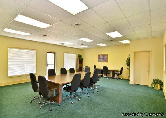 Quality Inn Lewisburg Negocio foto